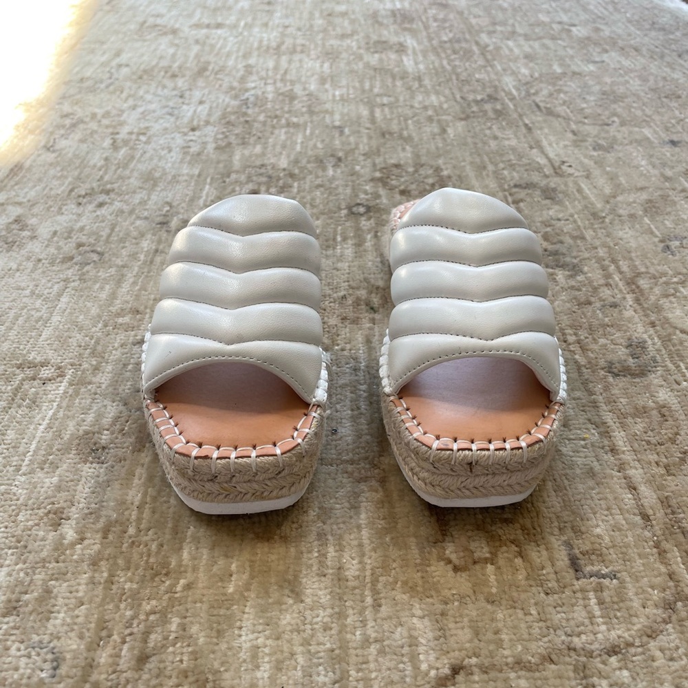 Gianni Bini espadrille platform slide, white size 6.5 - Picture 3 of 10